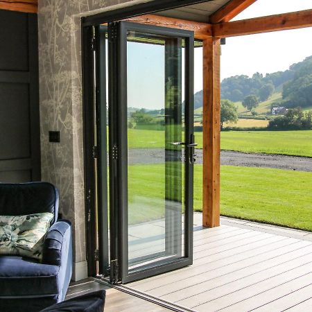 Meadow View Villa Meifod Bagian luar foto